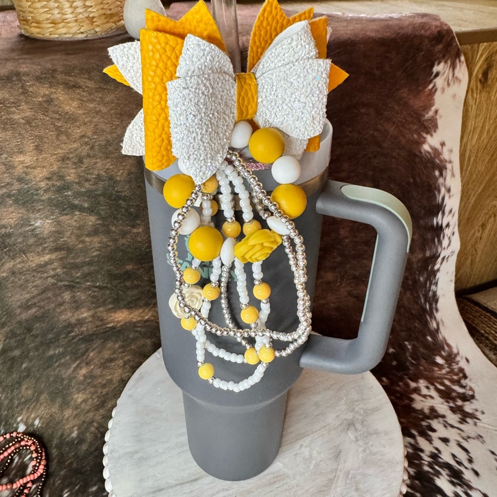Stanley bow topper bracelet stack handle charm yellow white roses set